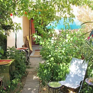 Joli Avec Jardinet Appartement